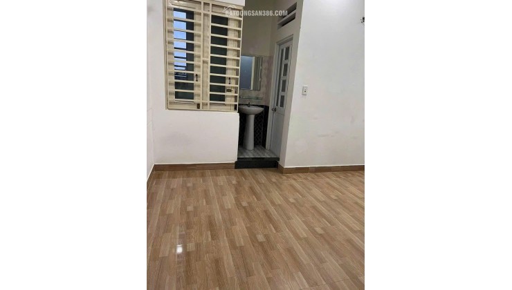 Bán GẤP nhà gần Sư Vạn Hạnh Q10 - 59m2 - khu trung tâm thương mại chỉ 6 tỷ hơn